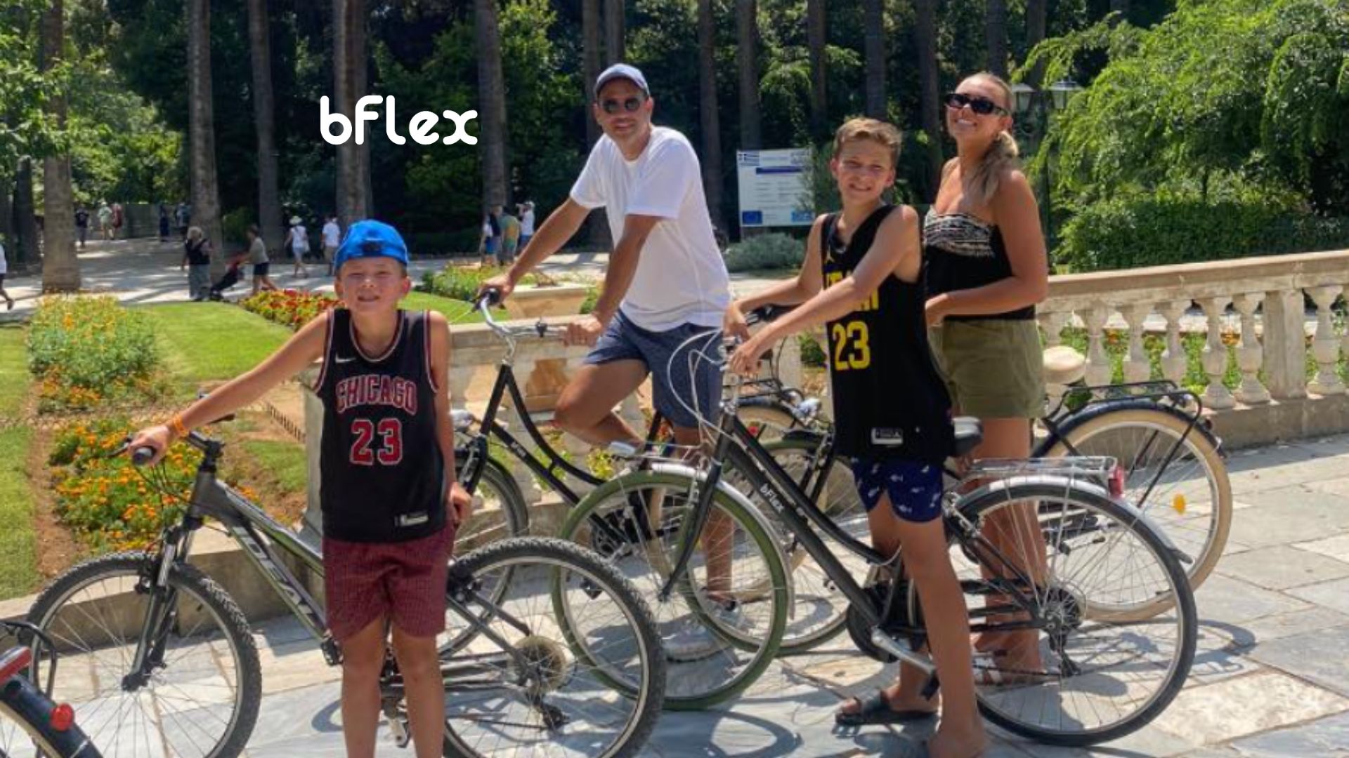 Bike Rental vs Bike Tours in Athens: Which One Should You Choose?