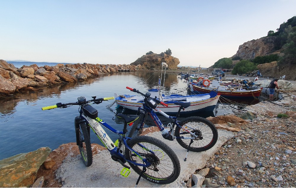 Cycling By The Sea – Guided E-bike Trip