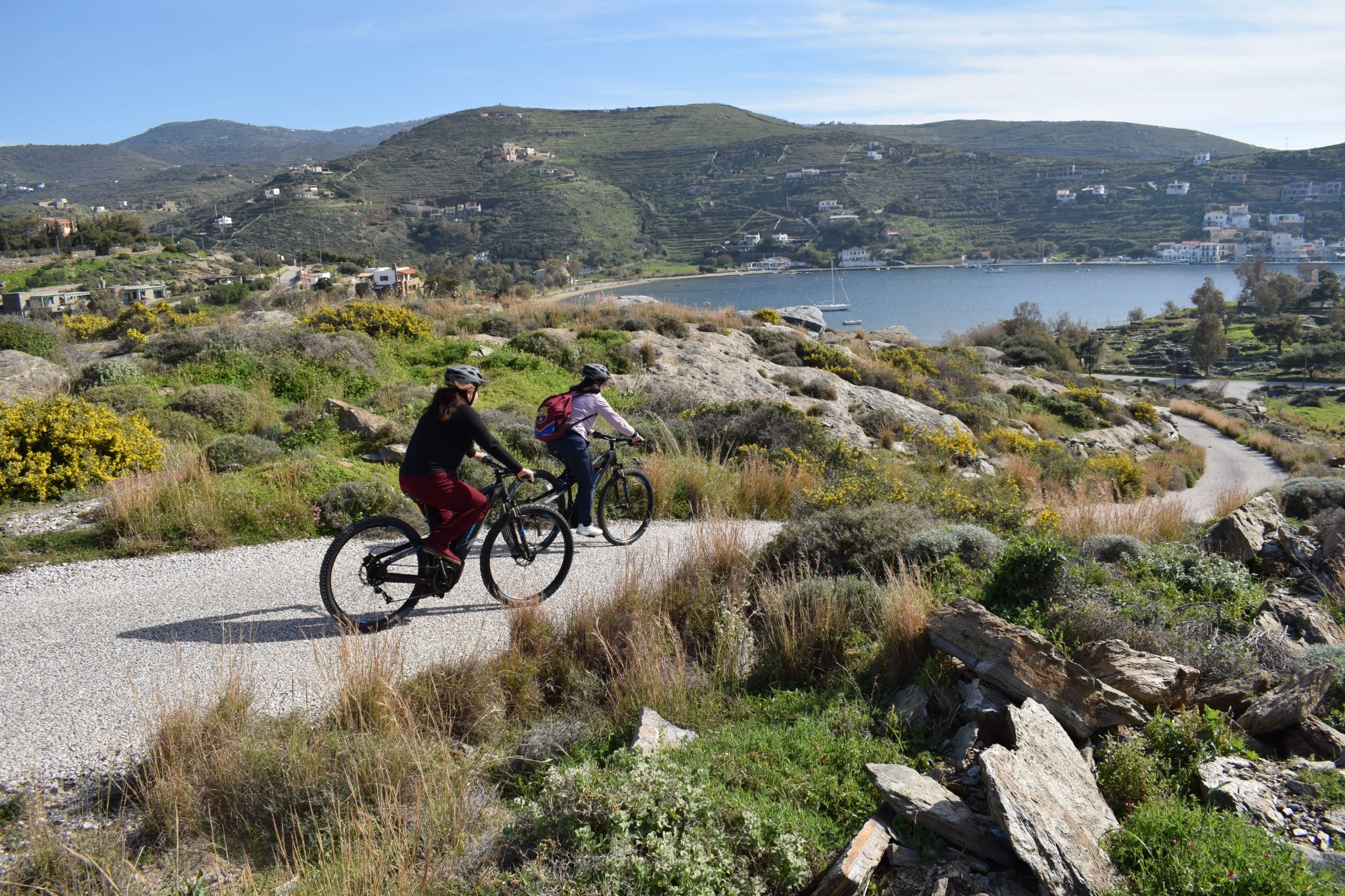 Ride and Taste Kea - ebikes tours, local flavors & wine experience in the Kea island.