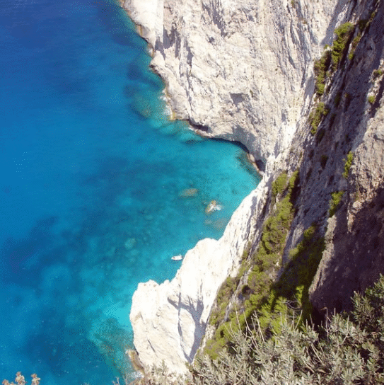 Roots Amorgos logo